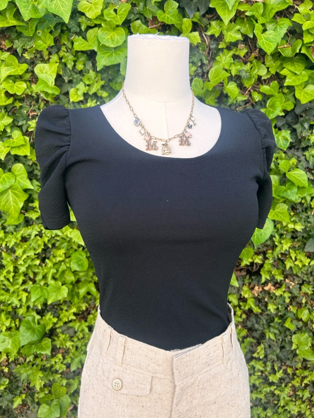 Vintage Y2K Black Top Blouse Fall Solid Scoop Neck Puff Sleeve Fitted Stretch
